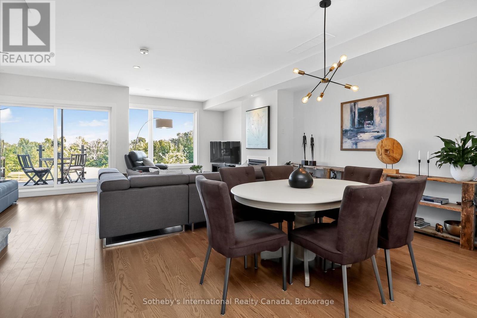 #32 117 SLADDEN COURT - 13