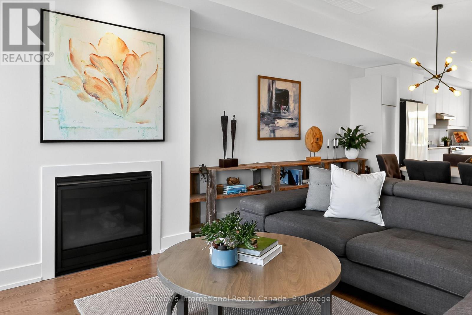#32 117 SLADDEN COURT - 21