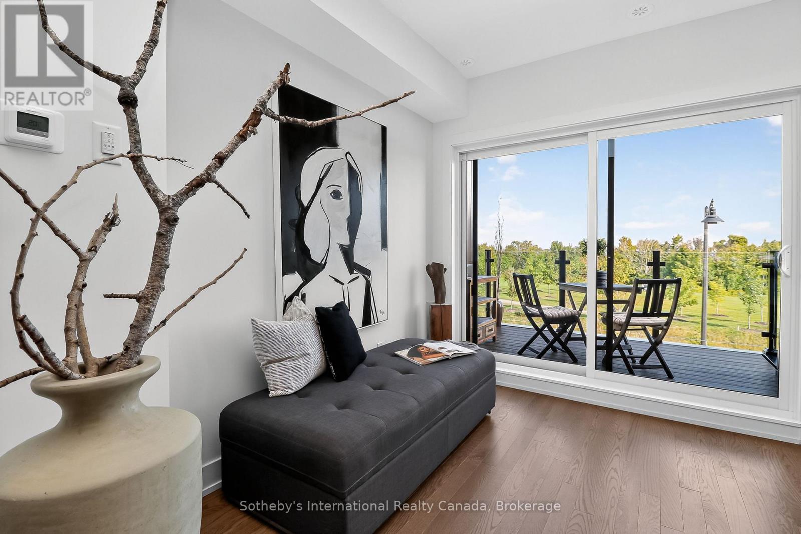 #32 117 SLADDEN COURT - 25