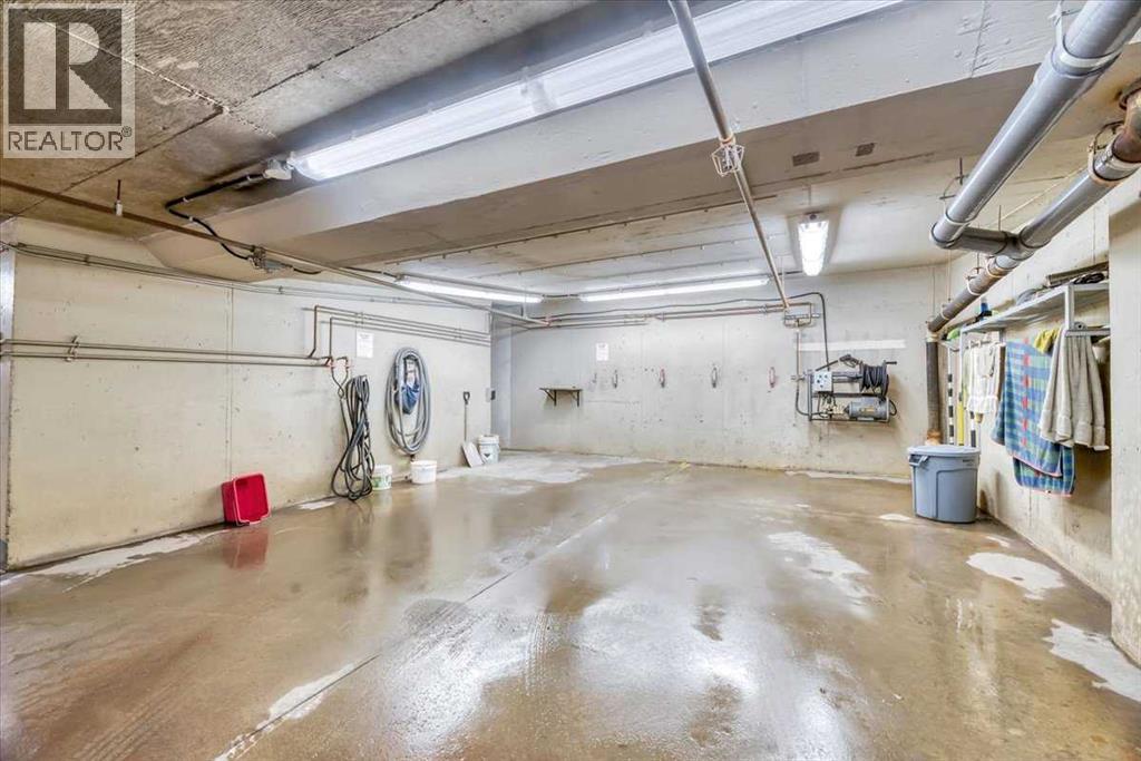 Single Family House for Sale in    Avenue SW Mission Calgary 