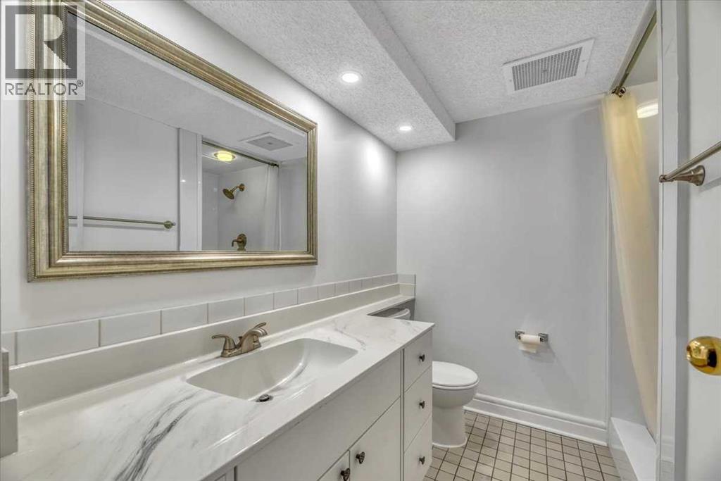 Single Family House for Sale in    Avenue SW Mission Calgary 