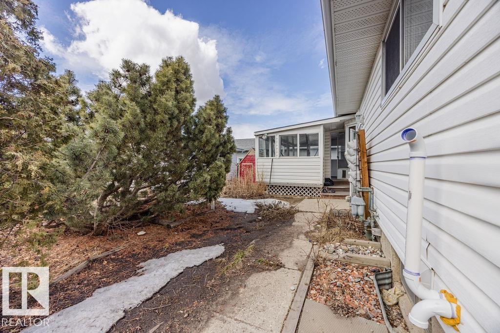 4324 70 ST NW, Edmonton