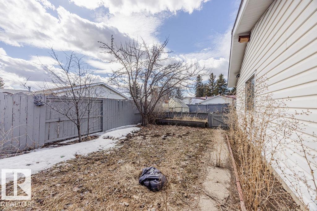 4324 70 ST NW, Edmonton