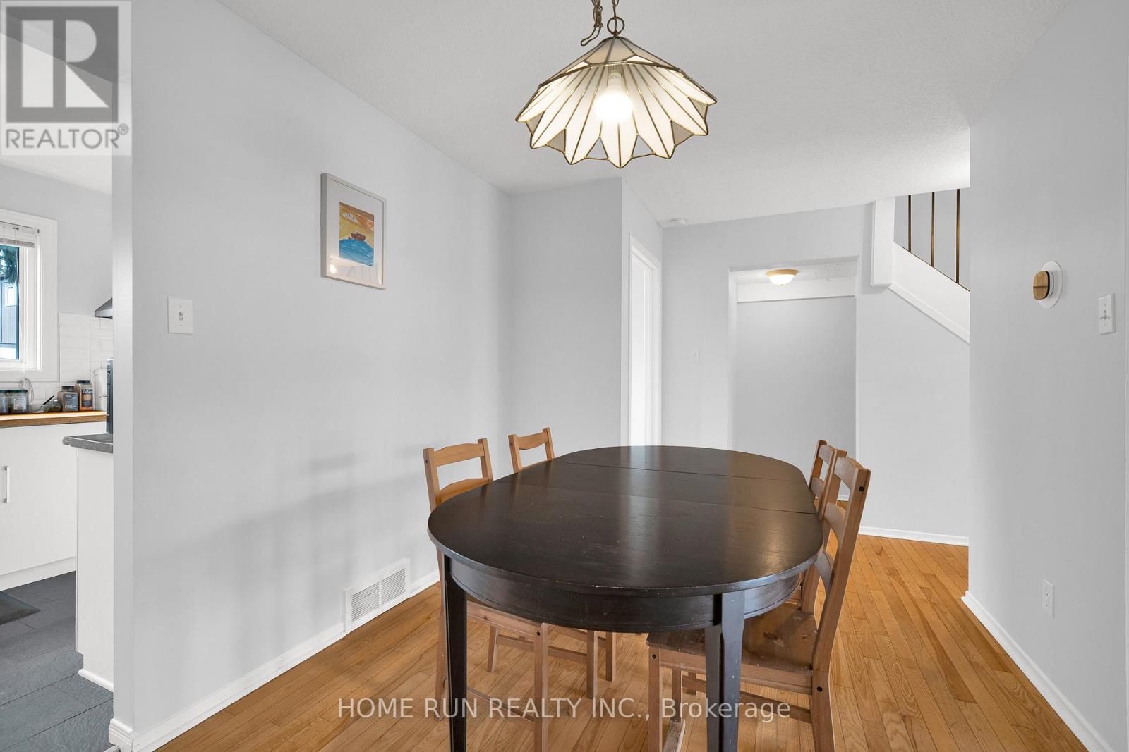 #4 2111 MONTREAL ROAD - 10