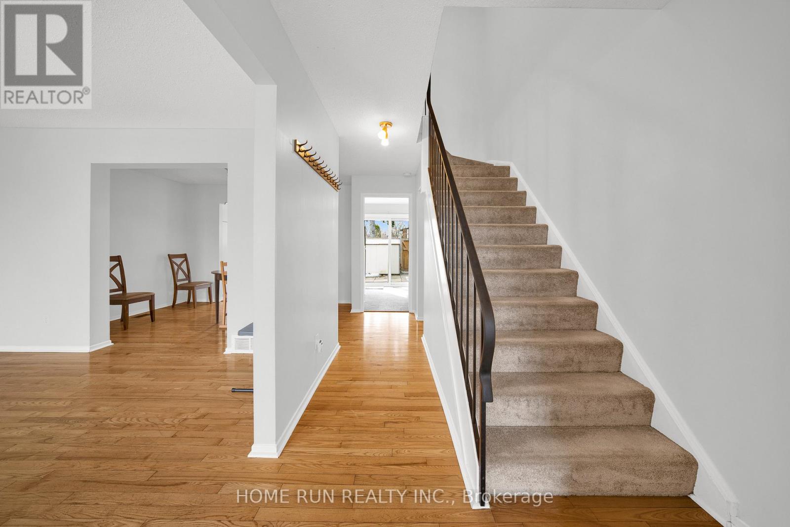 #4 2111 MONTREAL ROAD - 3
