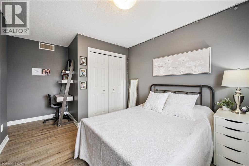 111 MUSCOVEY Drive - 24