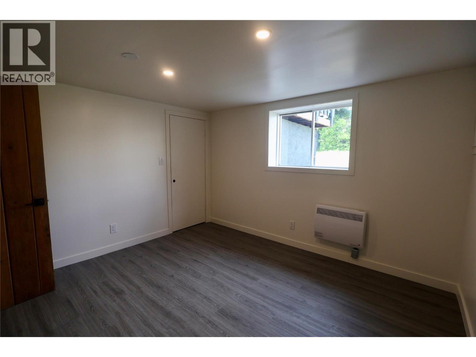 1229 ALEXANDER DRIVE - 14