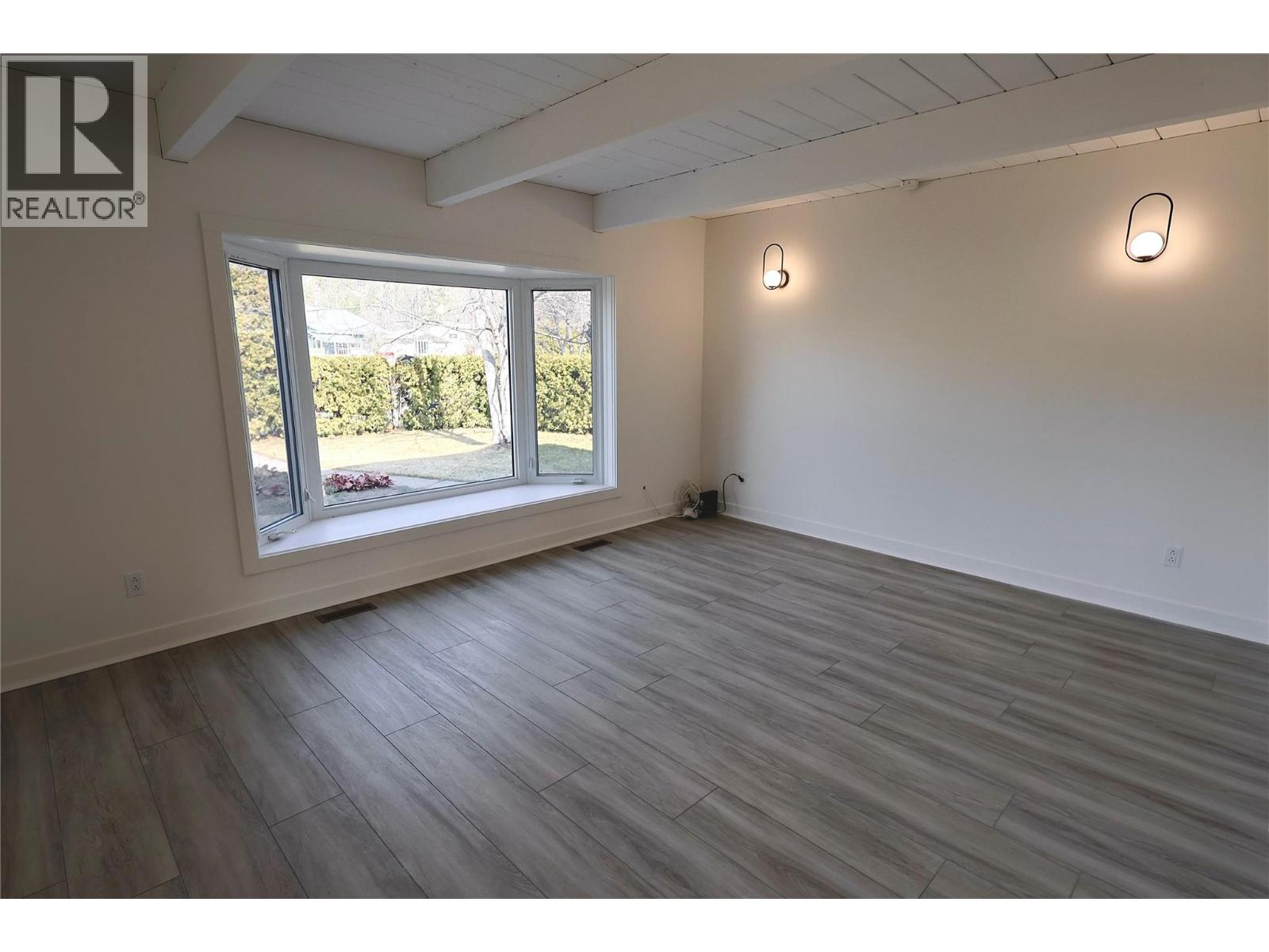 1229 ALEXANDER DRIVE - 33