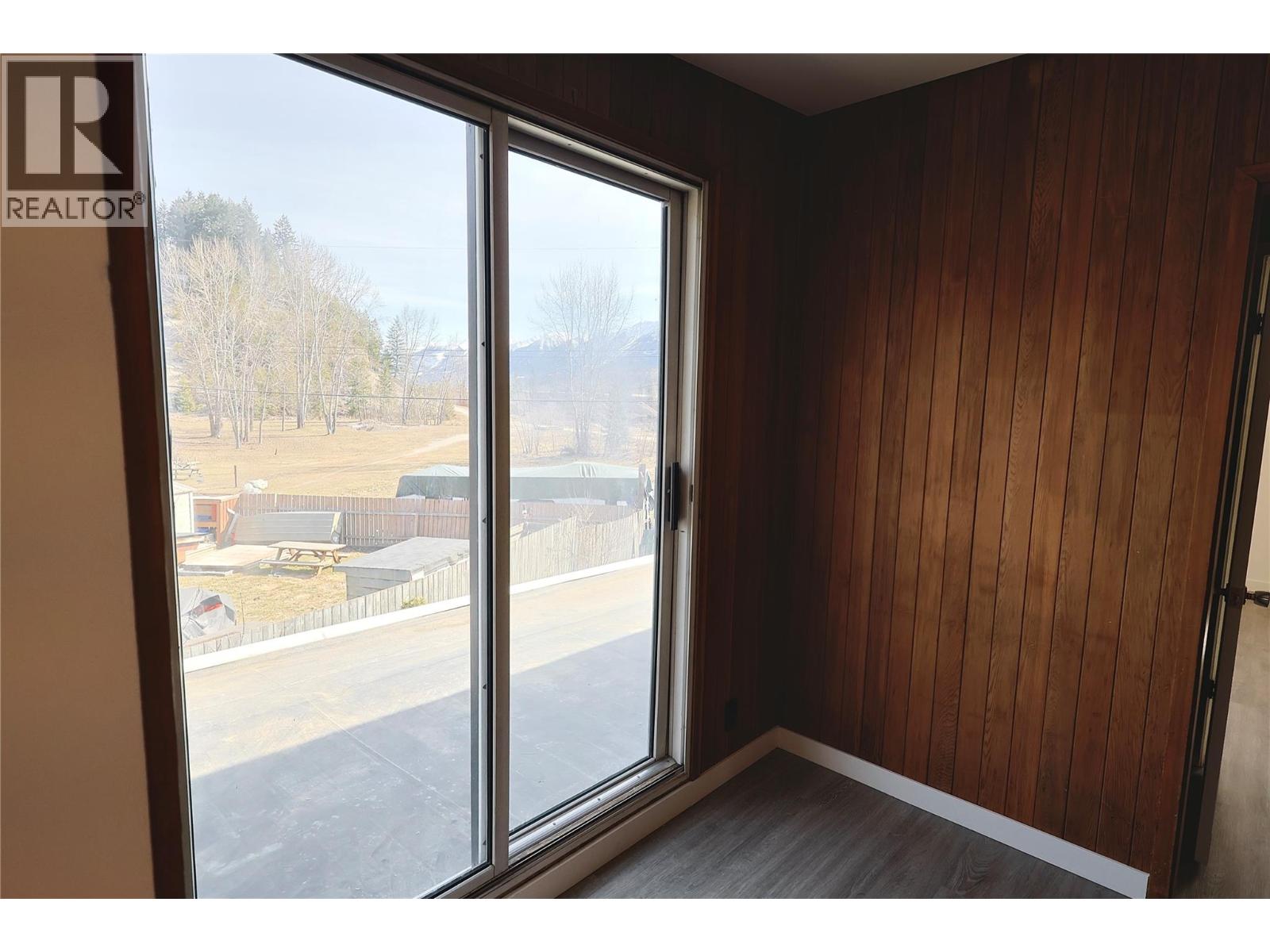 1229 ALEXANDER DRIVE - 44