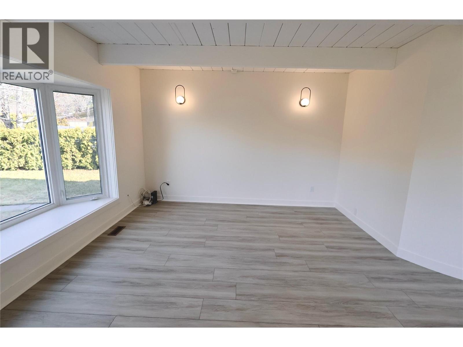 1229 ALEXANDER DRIVE - 35