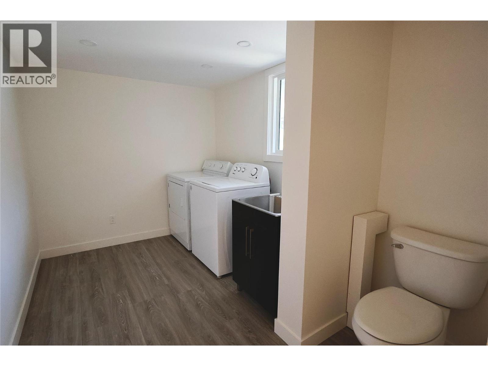 1229 ALEXANDER DRIVE - 39