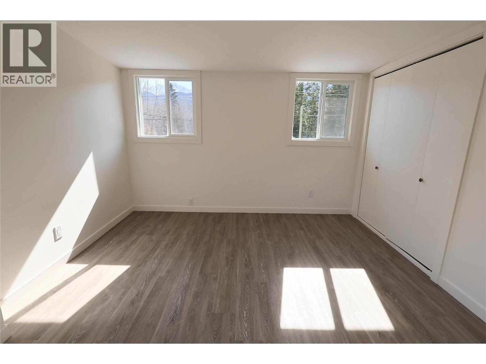 1229 ALEXANDER DRIVE - 47