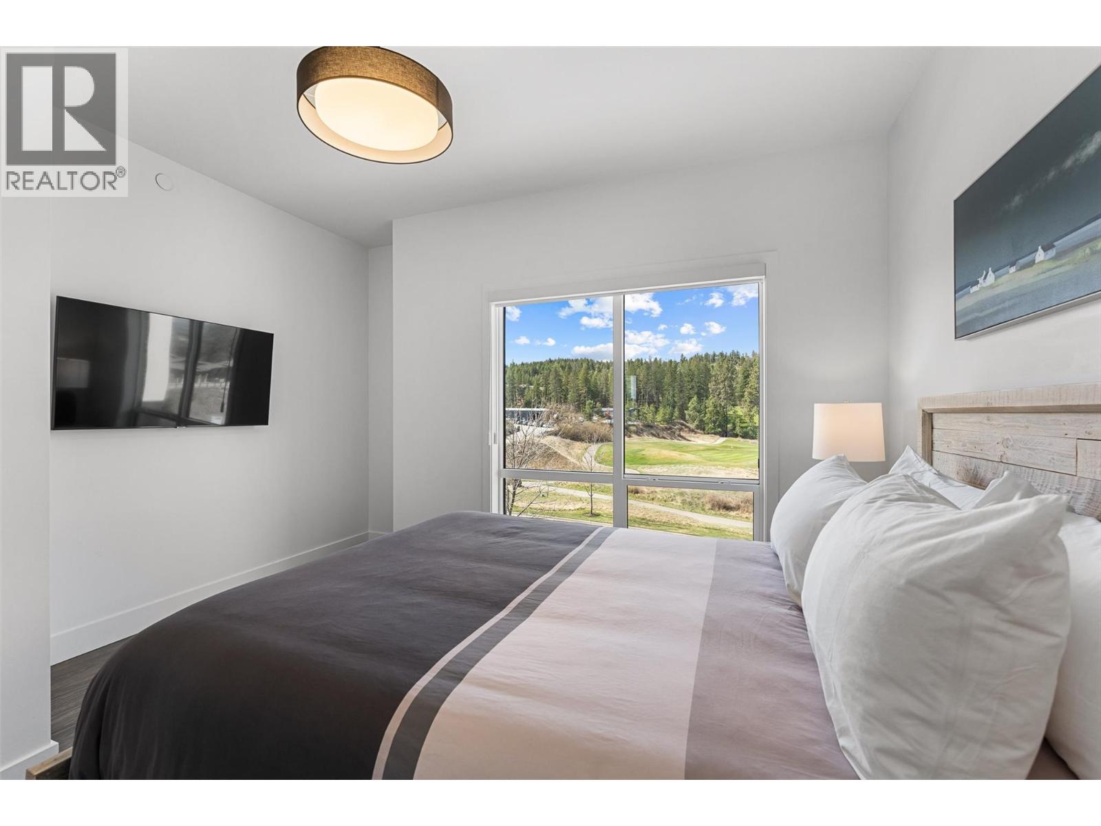 105 Predator Ridge Drive Unit# 4, Vernon