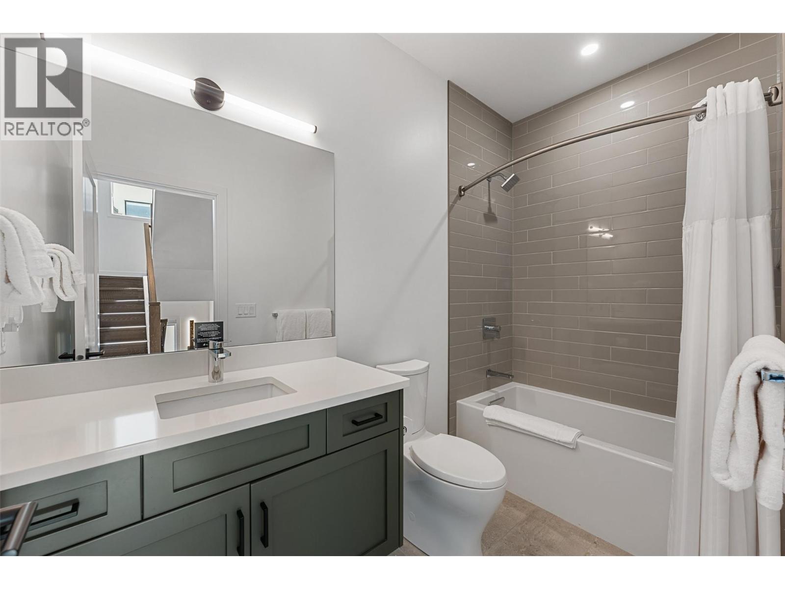 105 Predator Ridge Drive Unit# 4, Vernon