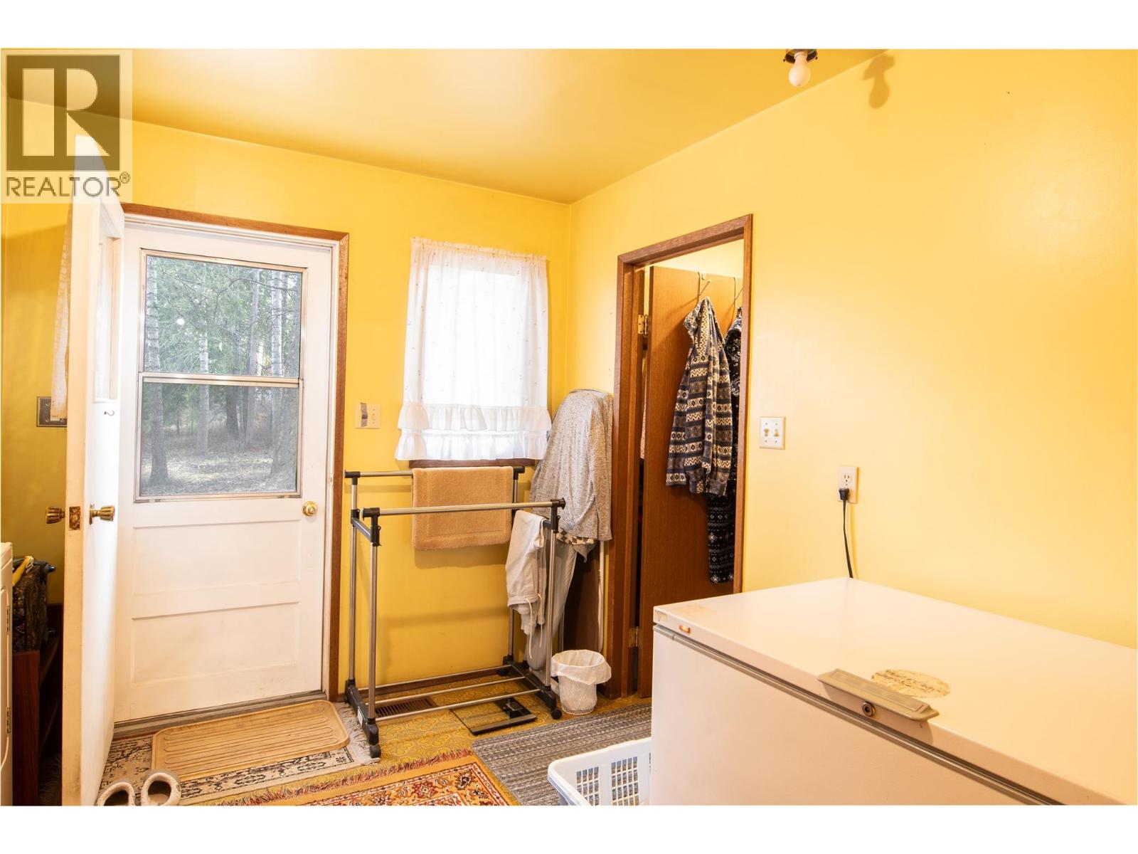 1420 BIRCH CRESCENT - 19