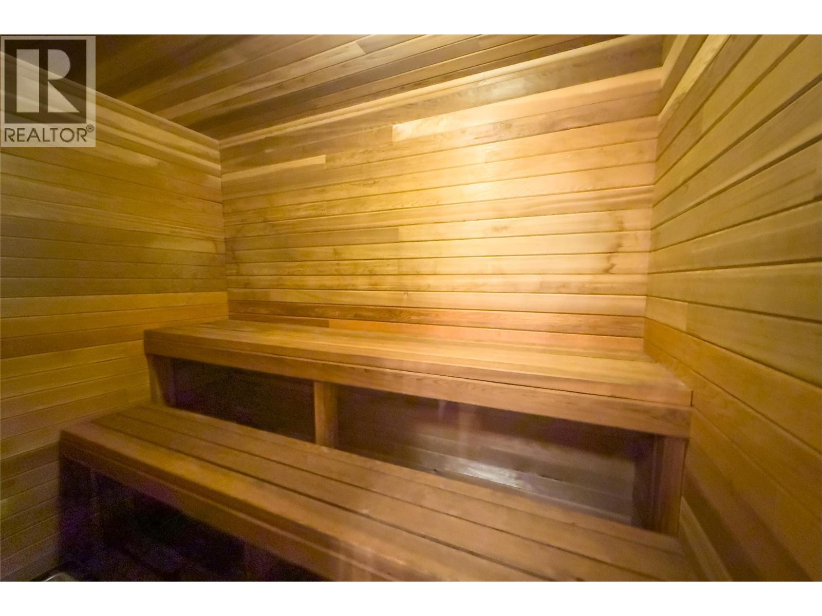 1420 BIRCH CRESCENT - 30