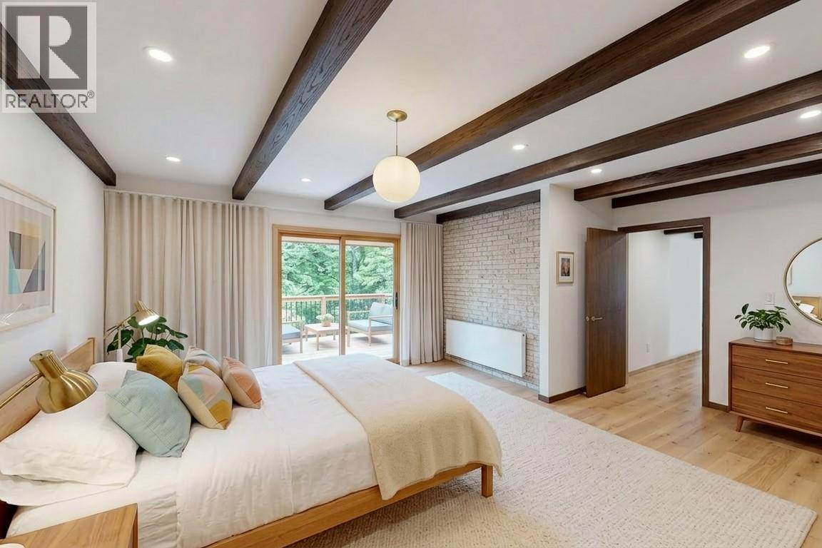 1420 BIRCH CRESCENT - 13