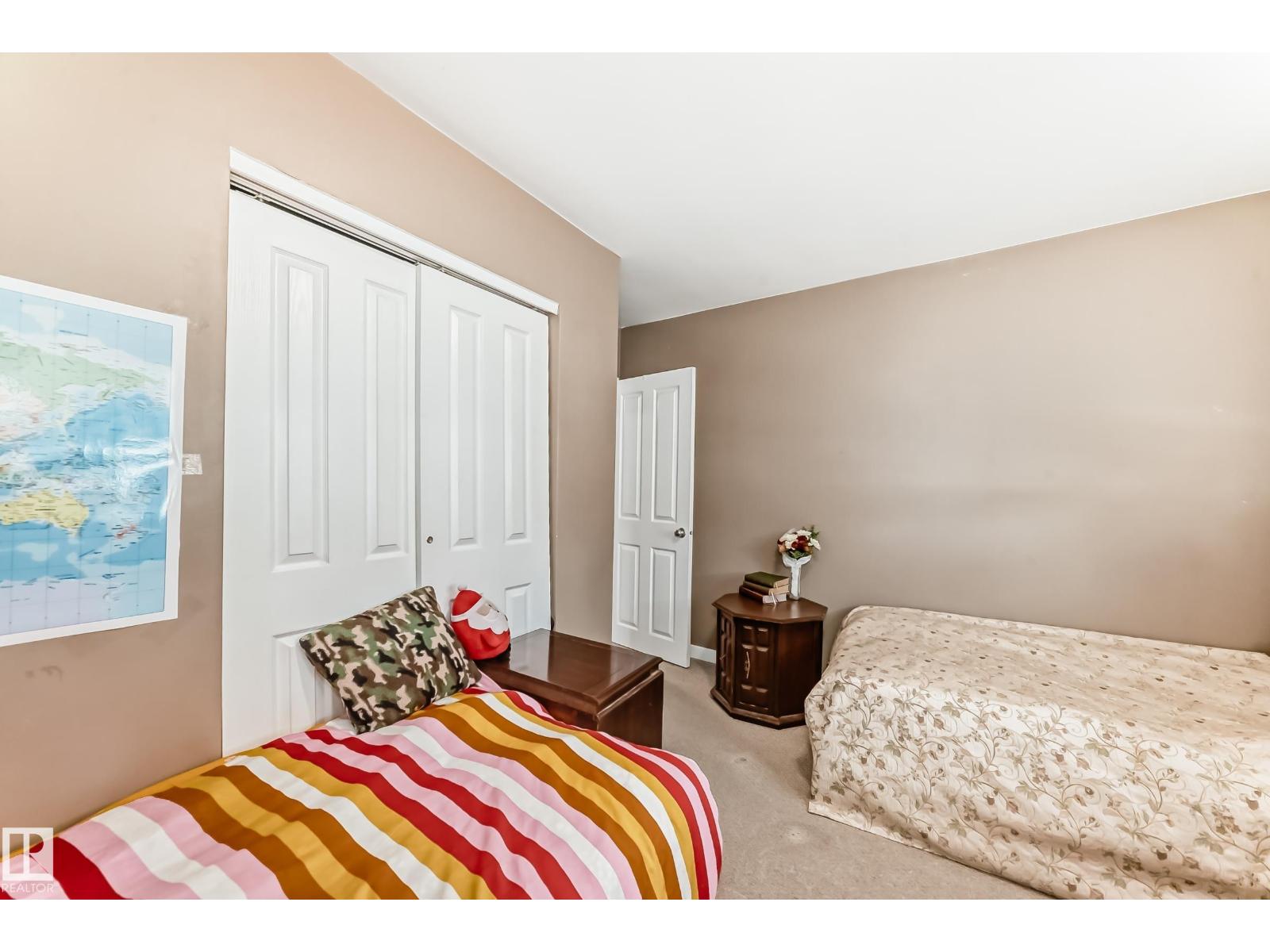 10837 65 AV NW, Edmonton