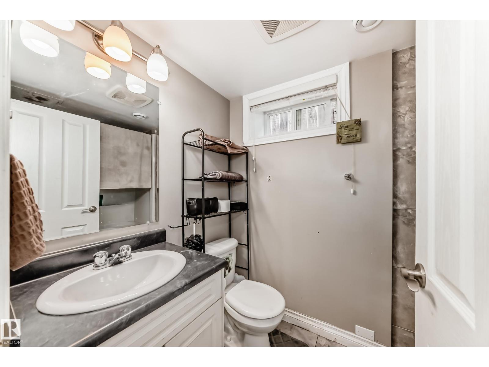 10837 65 AV NW, Edmonton