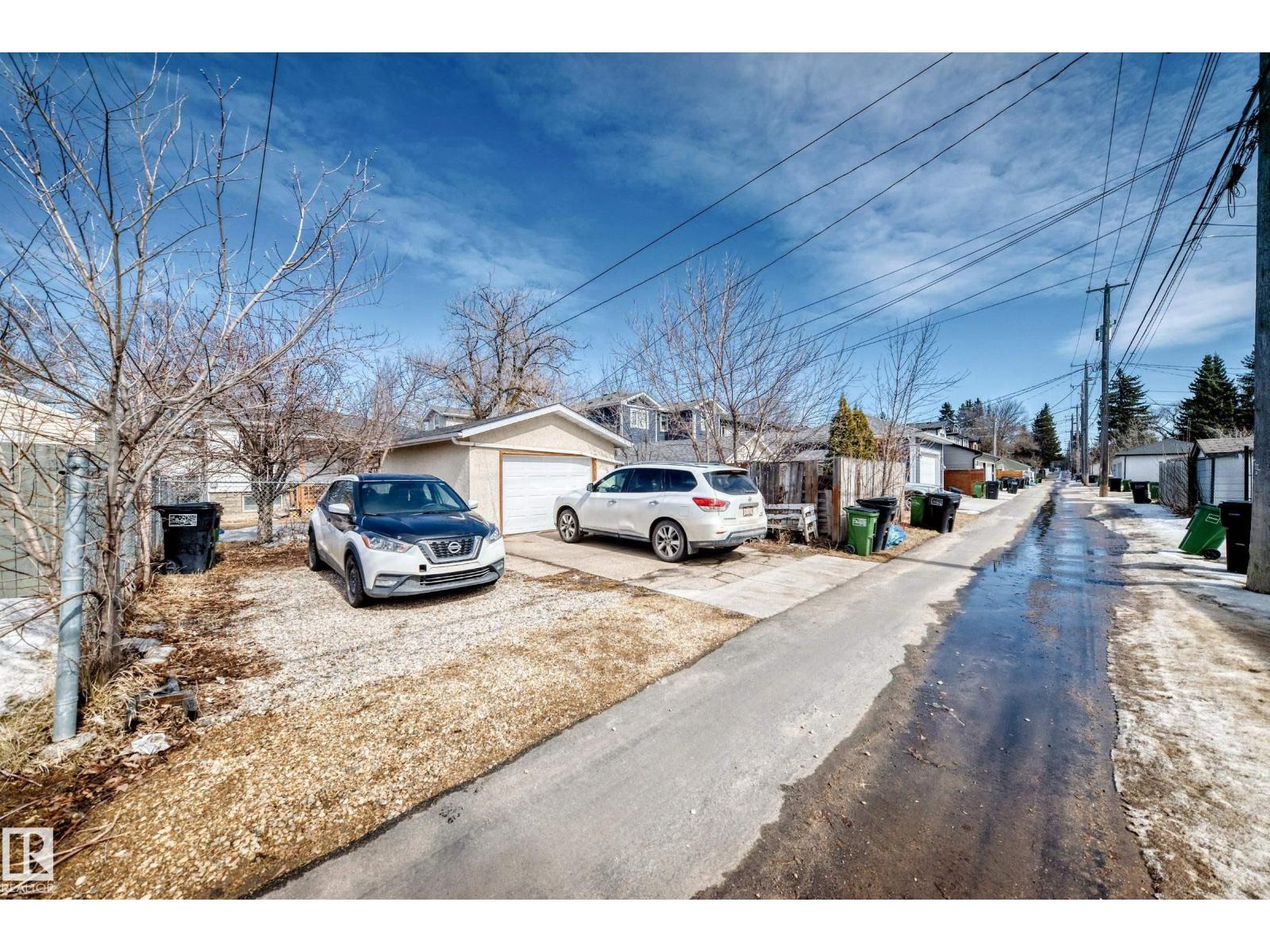 10837 65 AV NW, Edmonton