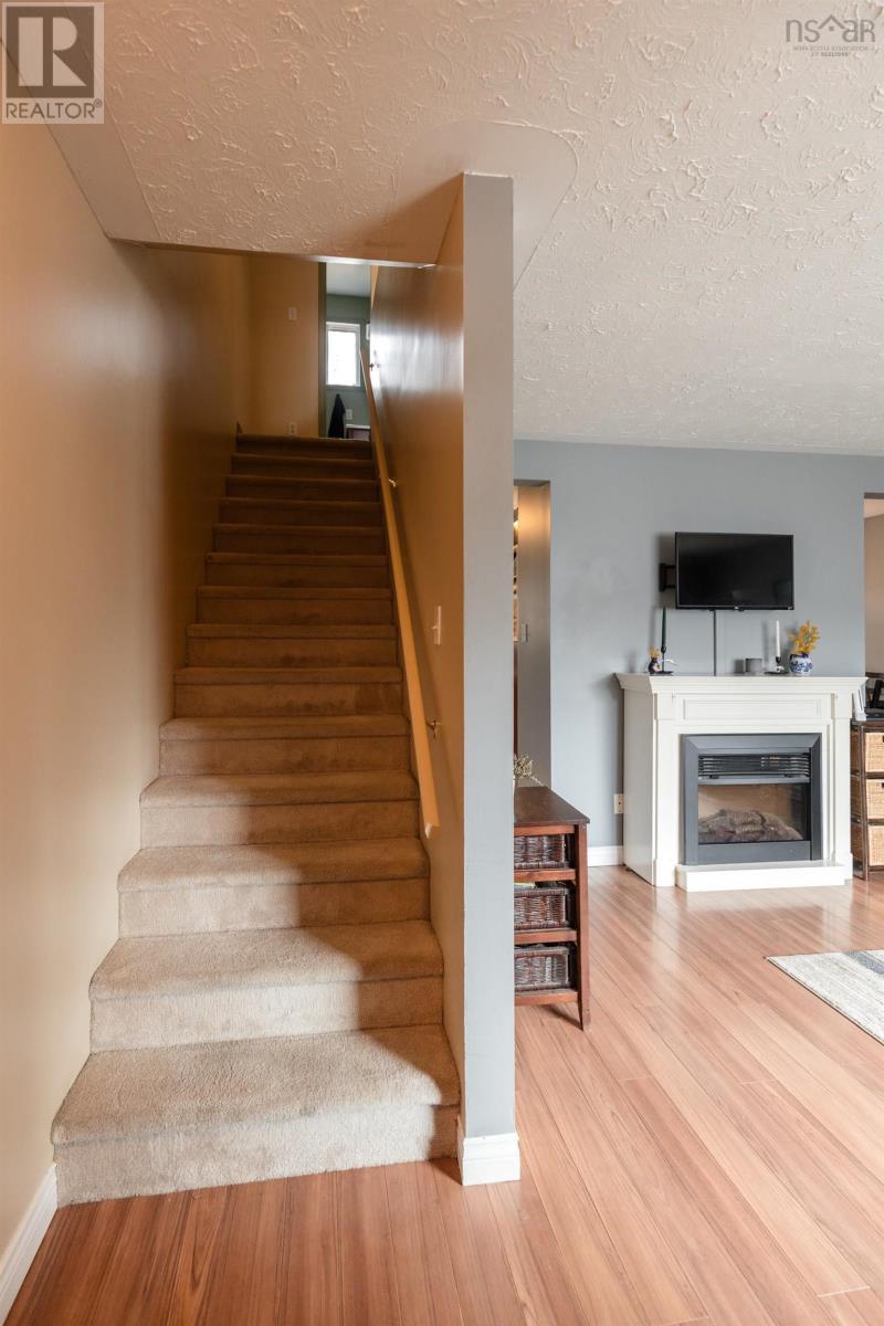 20 MATADOR COURT - 13