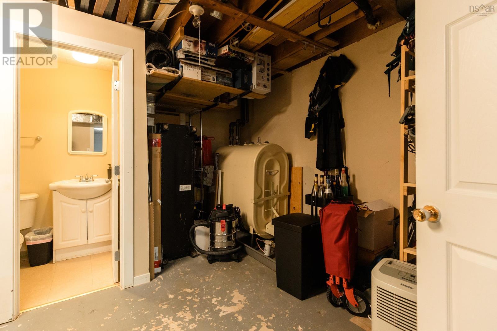 20 MATADOR COURT - 32