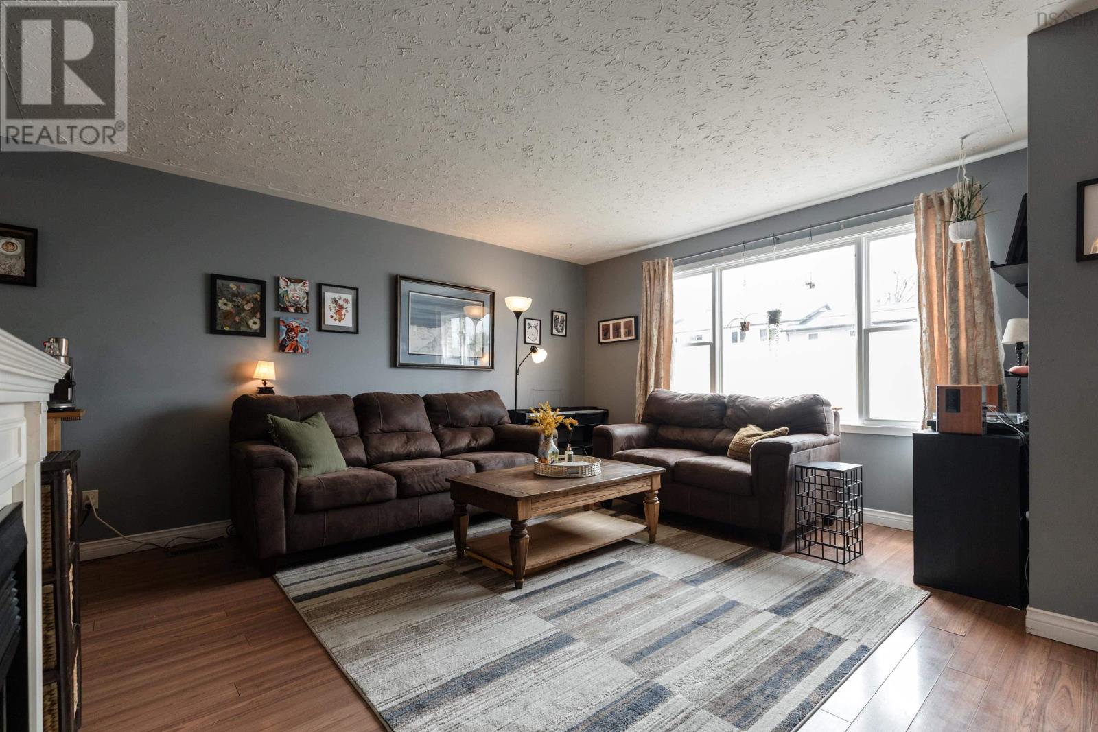 20 MATADOR COURT - 4