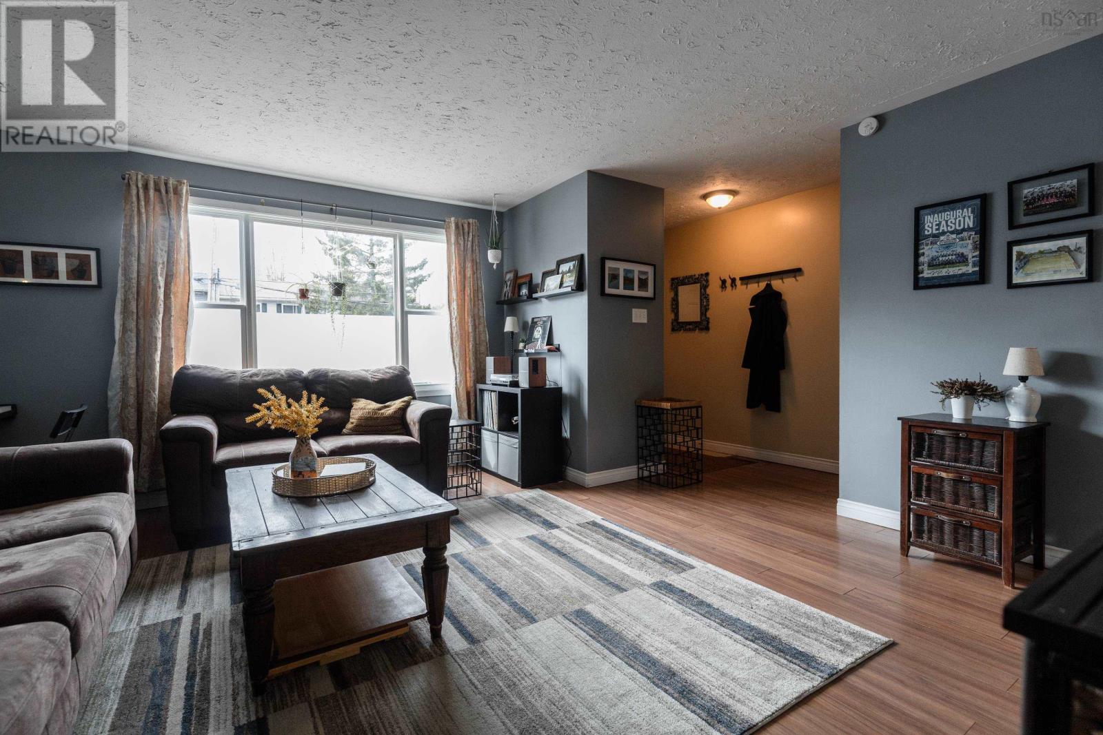 20 MATADOR COURT - 5