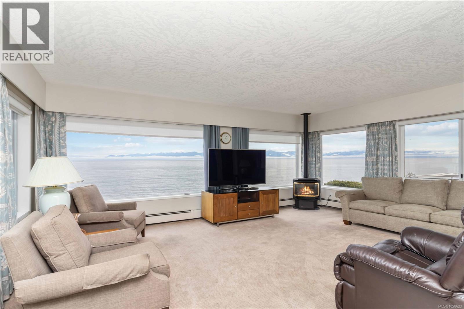 1811 Hollywood Cres - 18