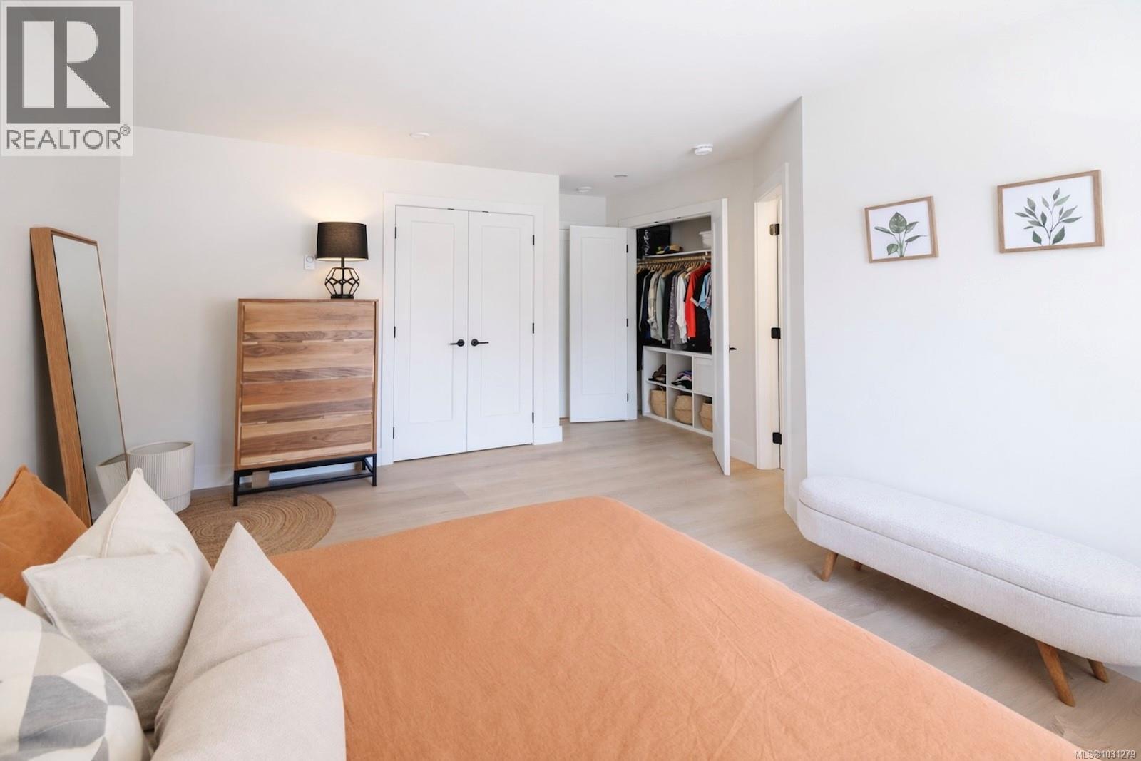 17 625 Hellesen Dr, Tofino