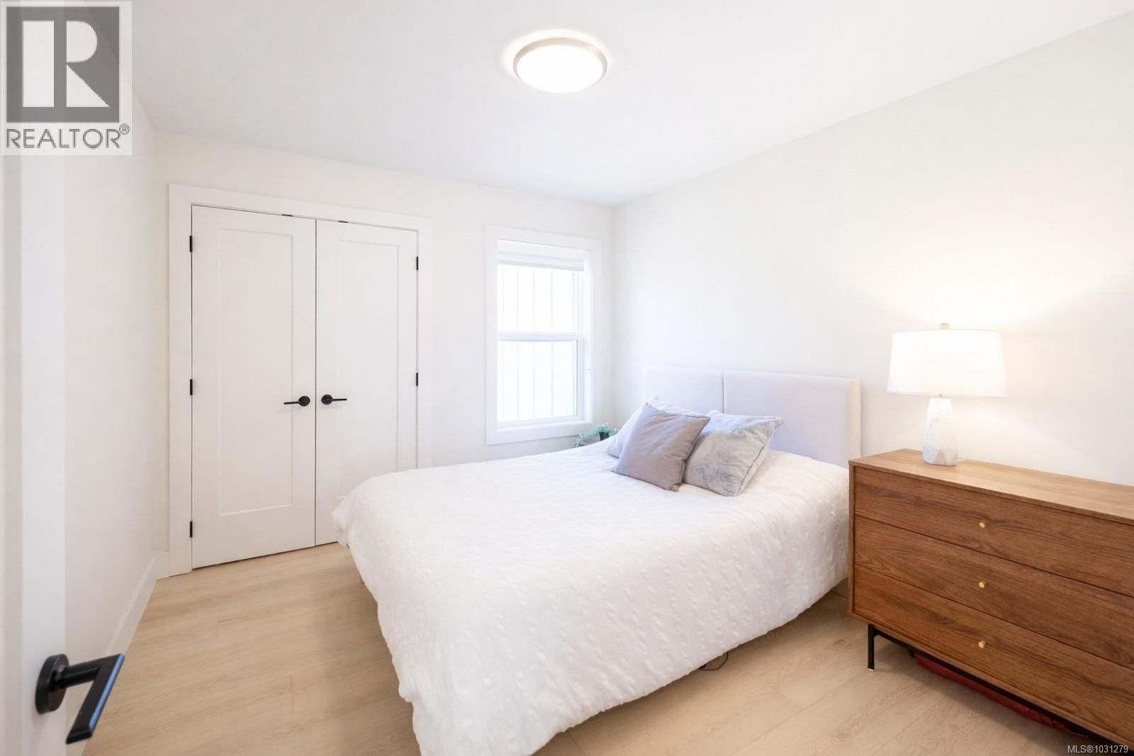 17 625 Hellesen Dr, Tofino