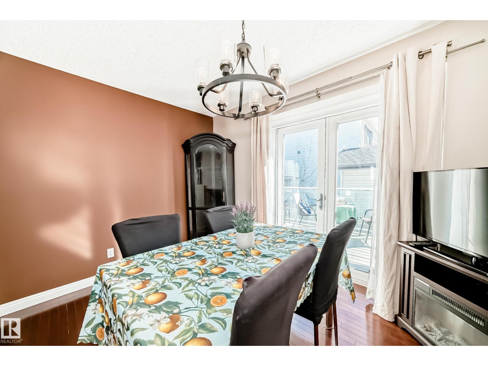 287 LAGO LINDO CR NW, Edmonton