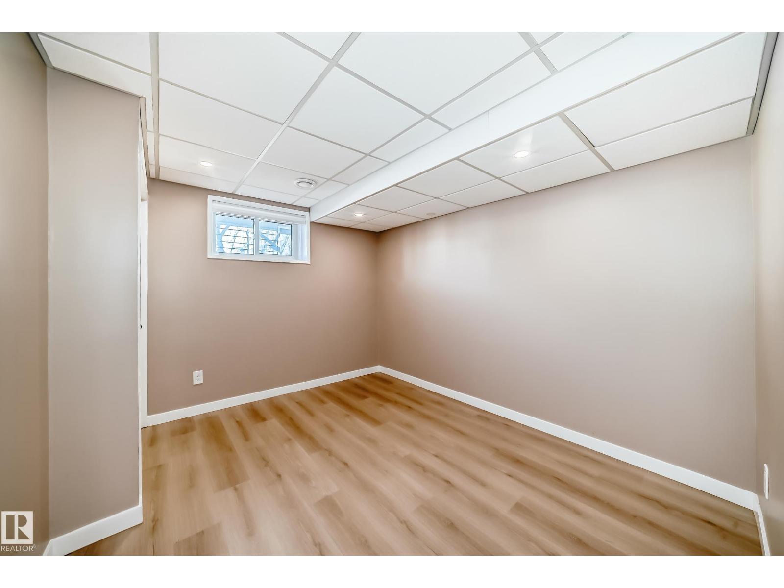 287 LAGO LINDO CR NW, Edmonton