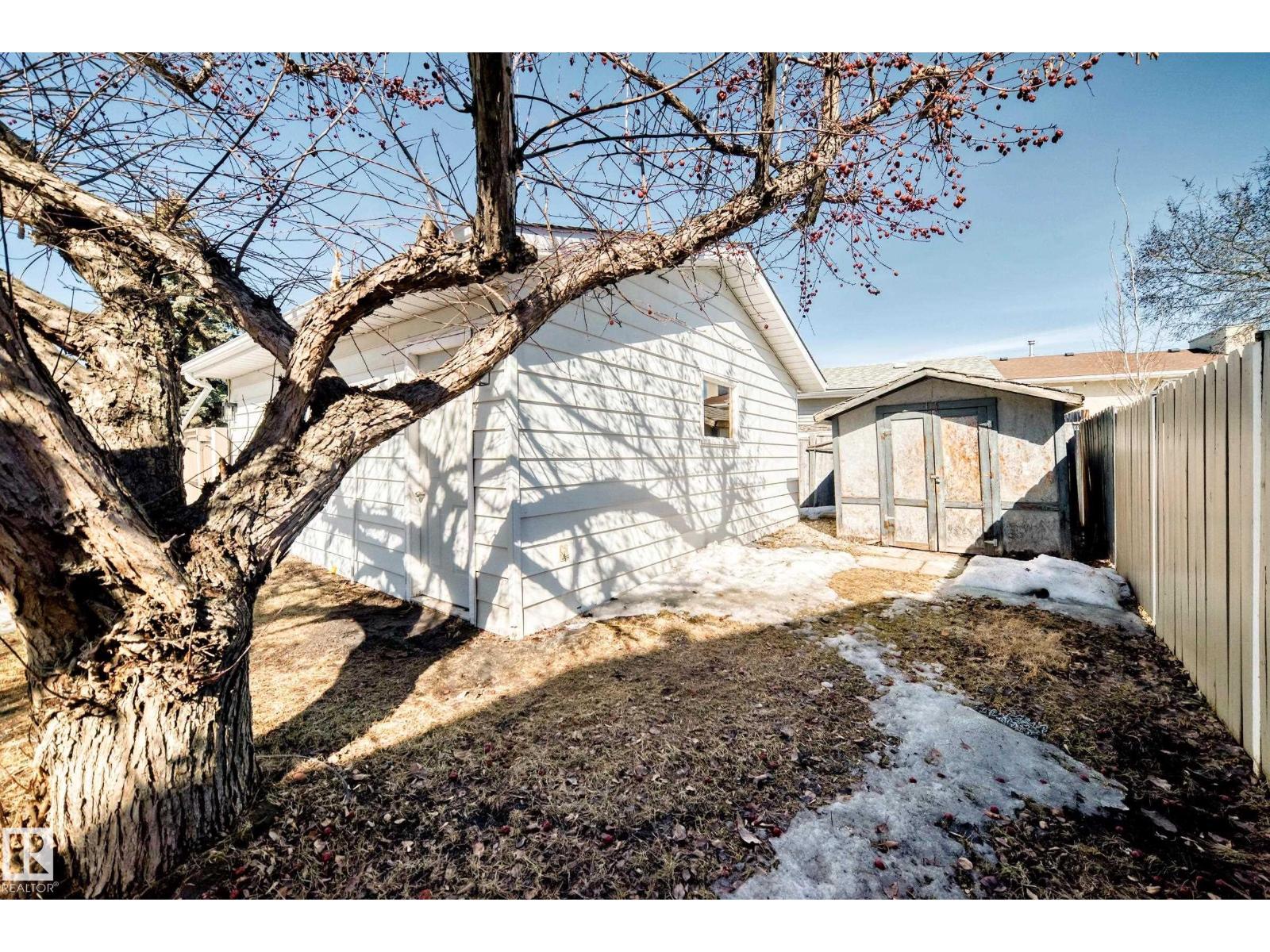 287 LAGO LINDO CR NW, Edmonton