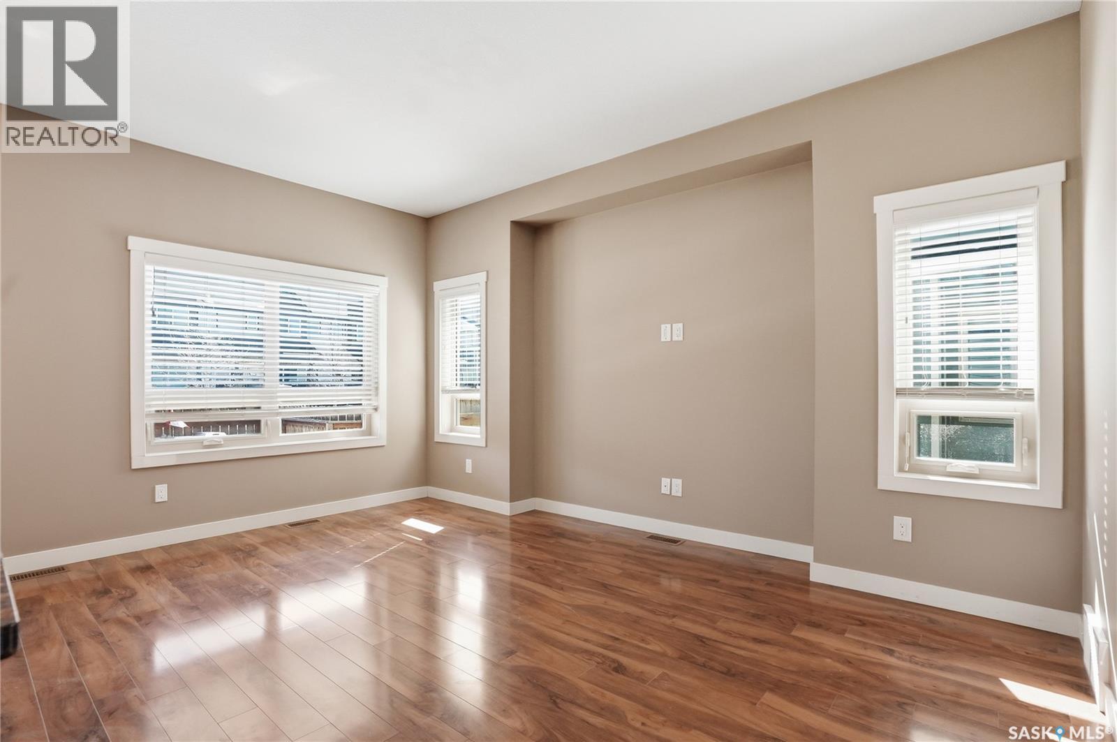 #167 115 SHEPHERD CRESCENT - 18