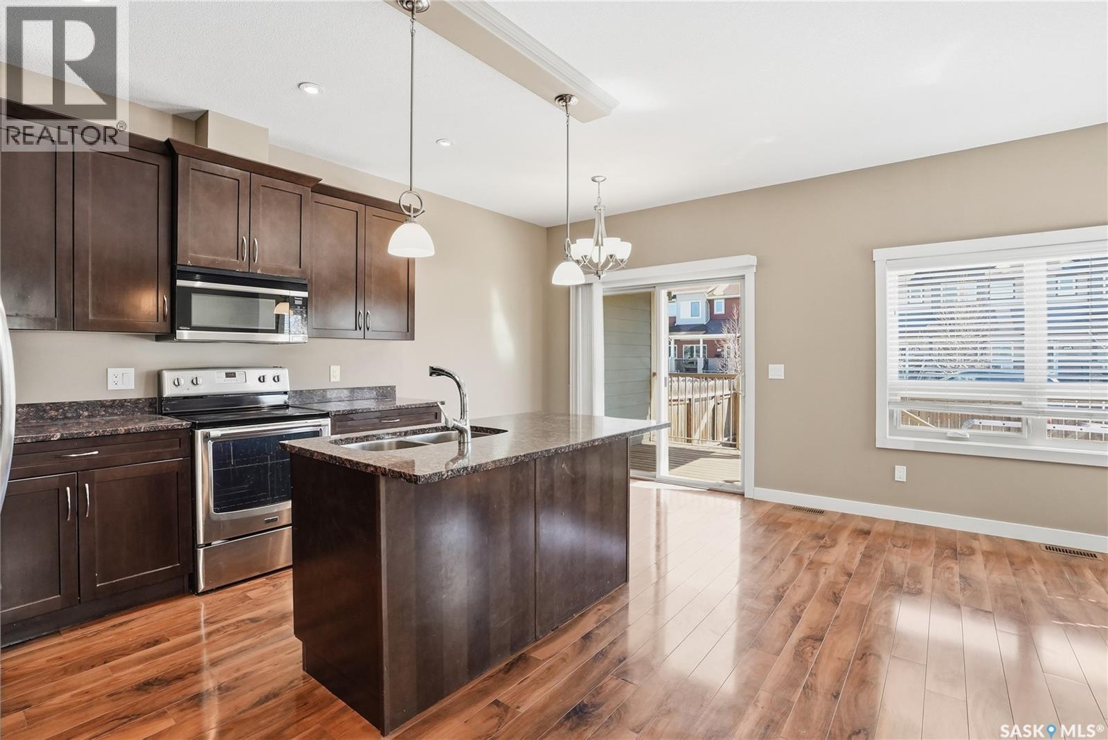 #167 115 SHEPHERD CRESCENT - 7