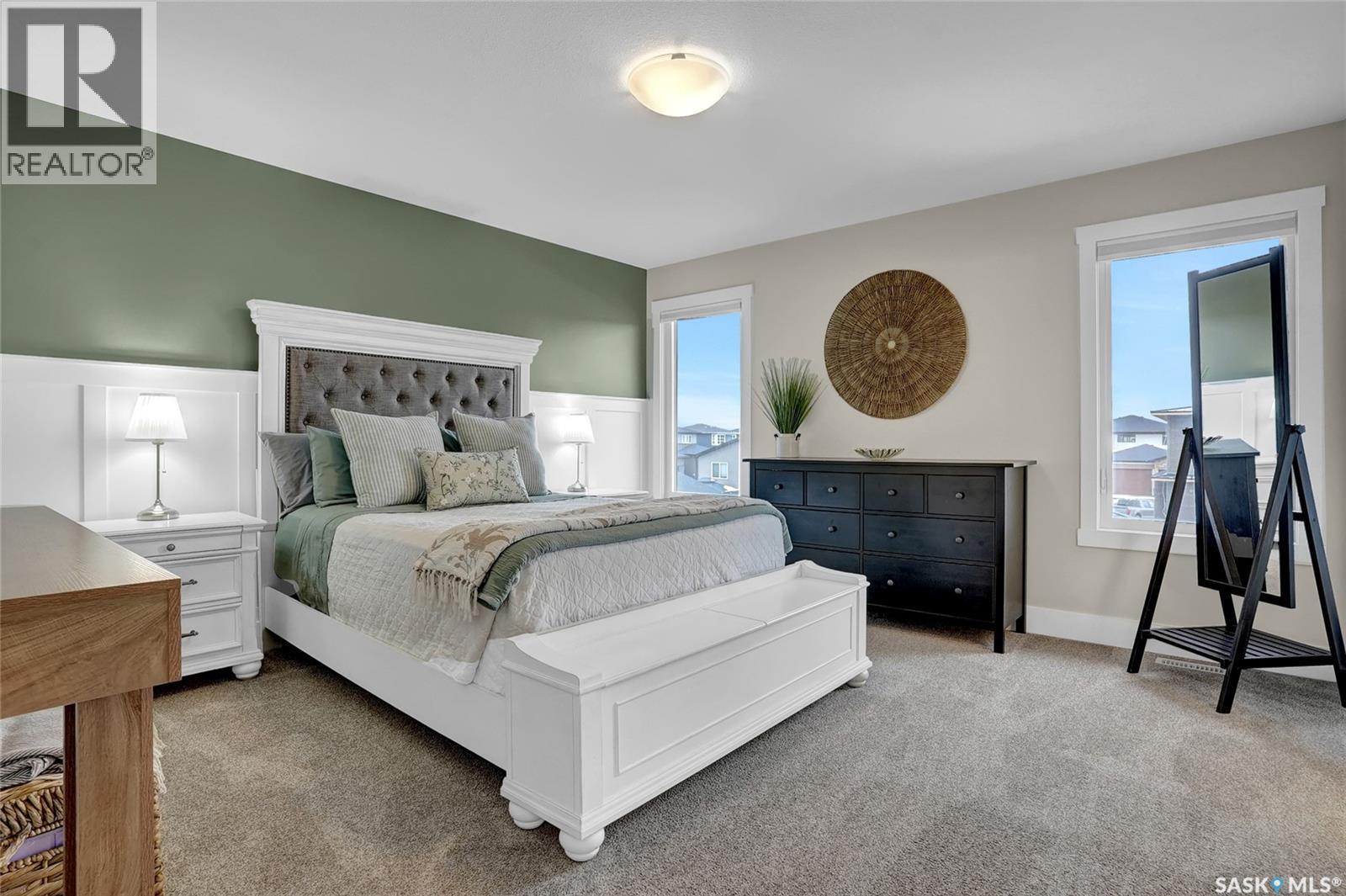 82 CLUNIE COURT - 27