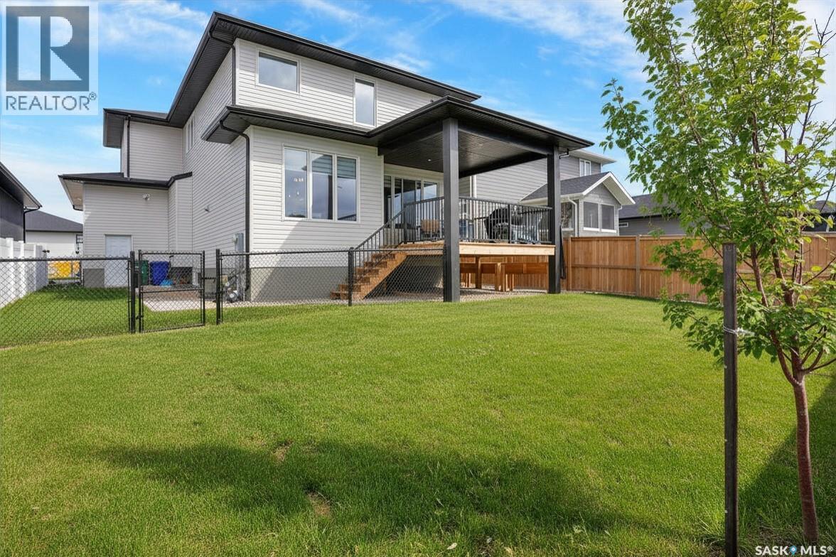 82 CLUNIE COURT - 62