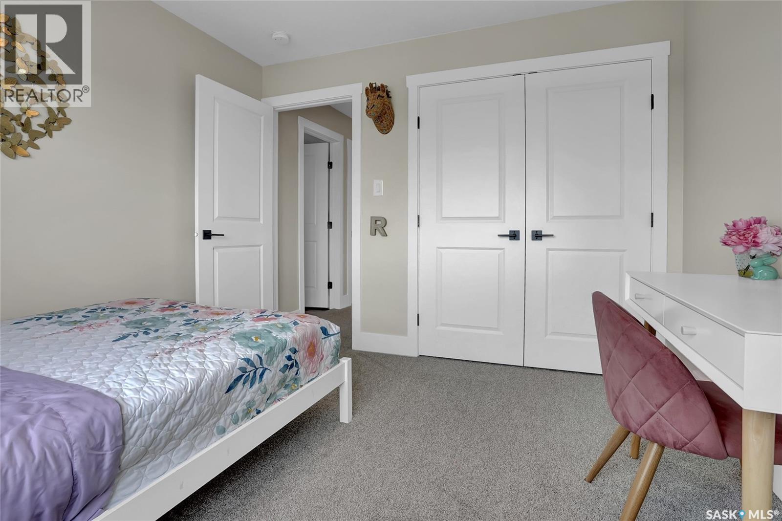 82 CLUNIE COURT - 38