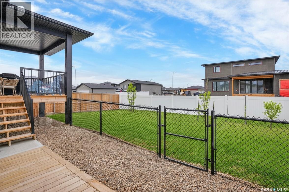 82 CLUNIE COURT - 58