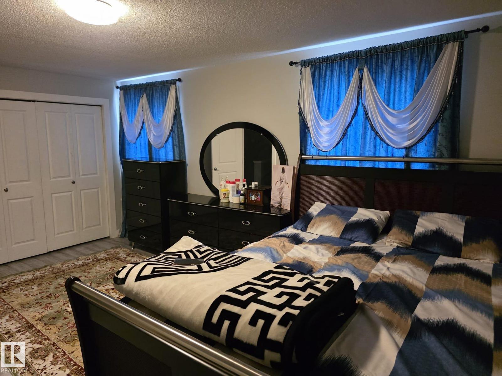 312 VILLAGE ON THE GREEN GR NW, Edmonton