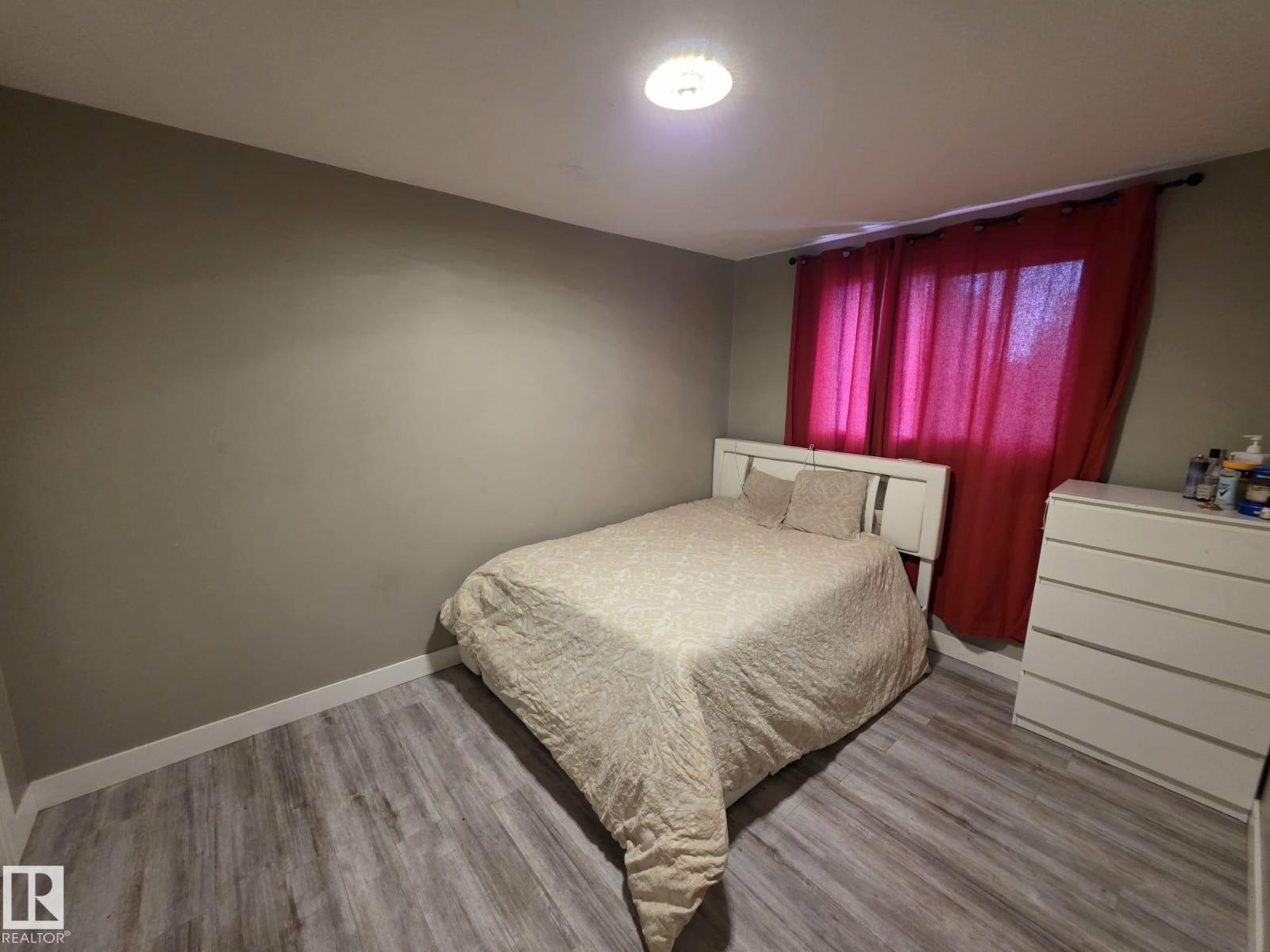 312 VILLAGE ON THE GREEN GR NW, Edmonton