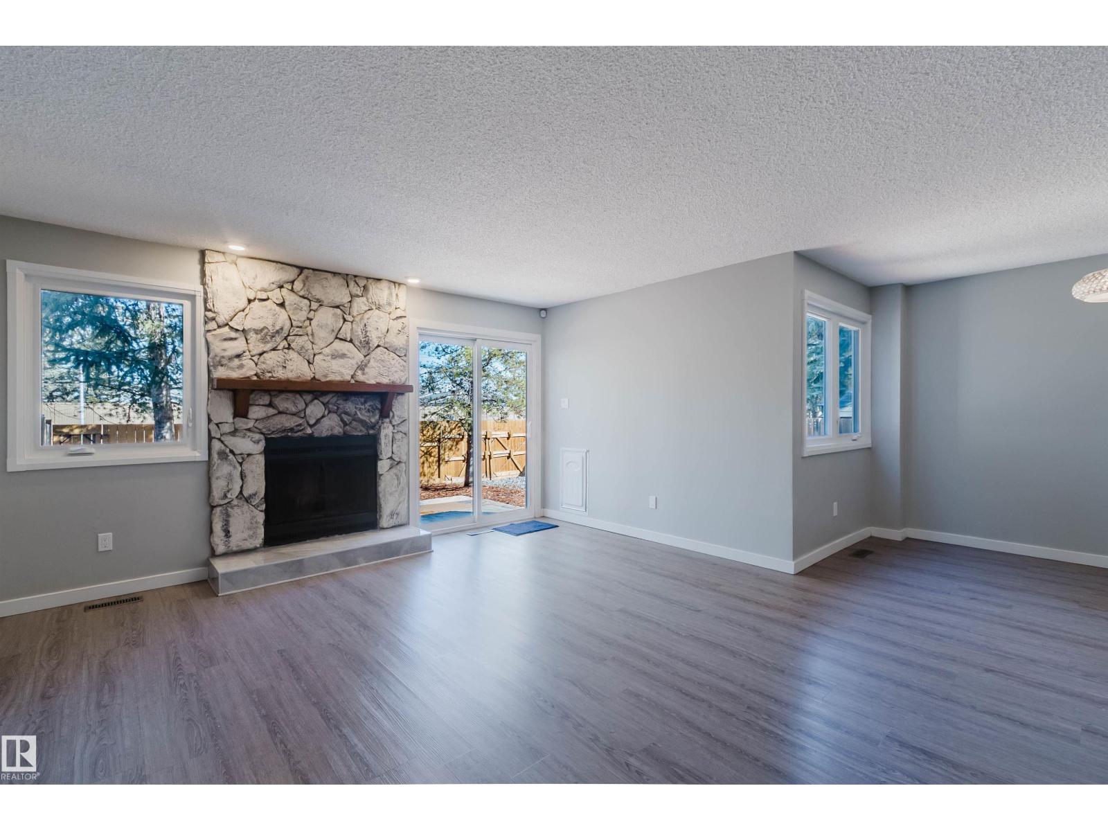 17308 61 AV NW, Edmonton