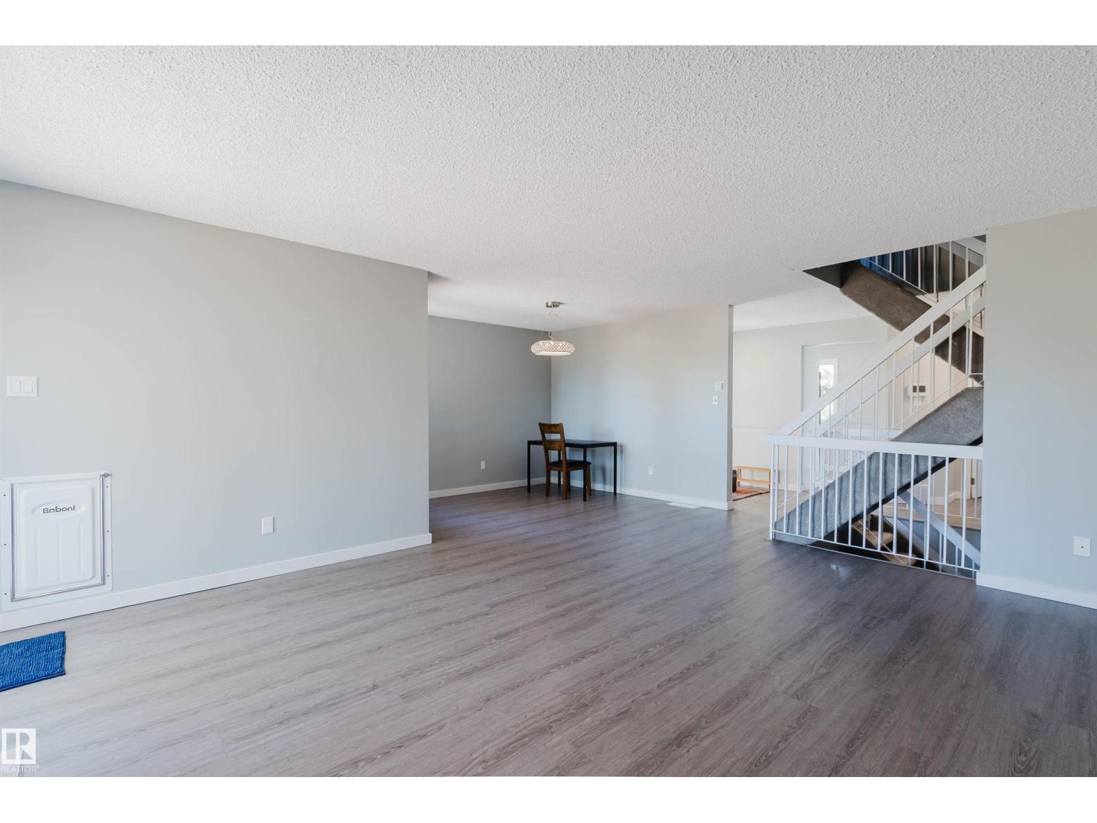 17308 61 AV NW, Edmonton