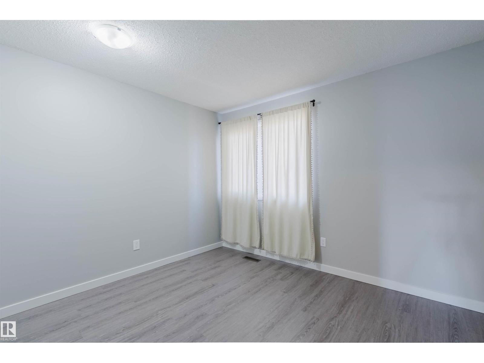 17308 61 AV NW, Edmonton