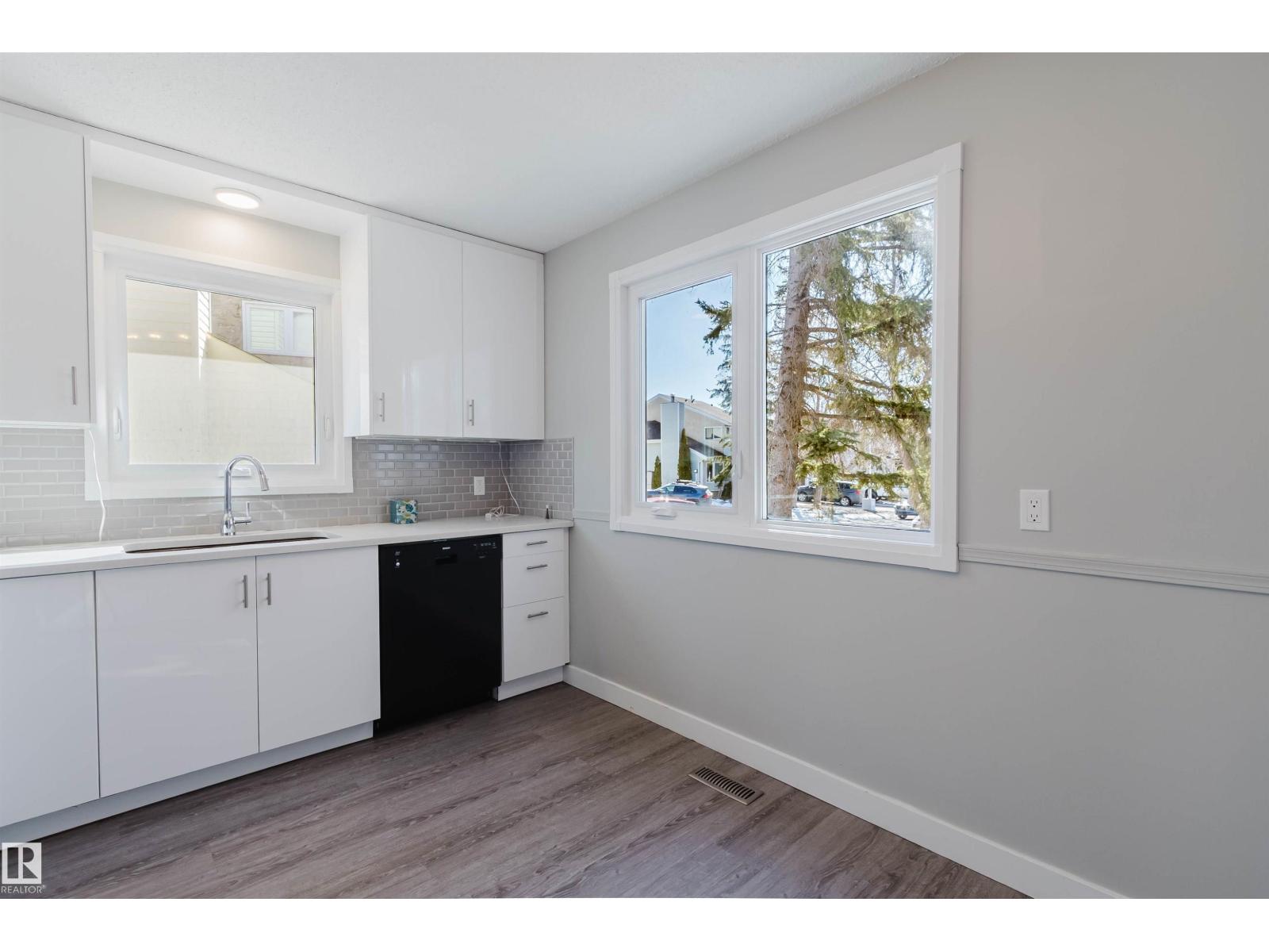 17308 61 AV NW, Edmonton