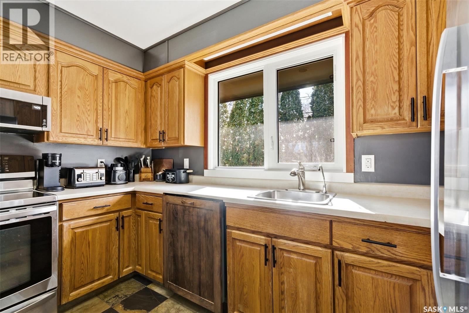 30 MARSH CRESCENT - 10