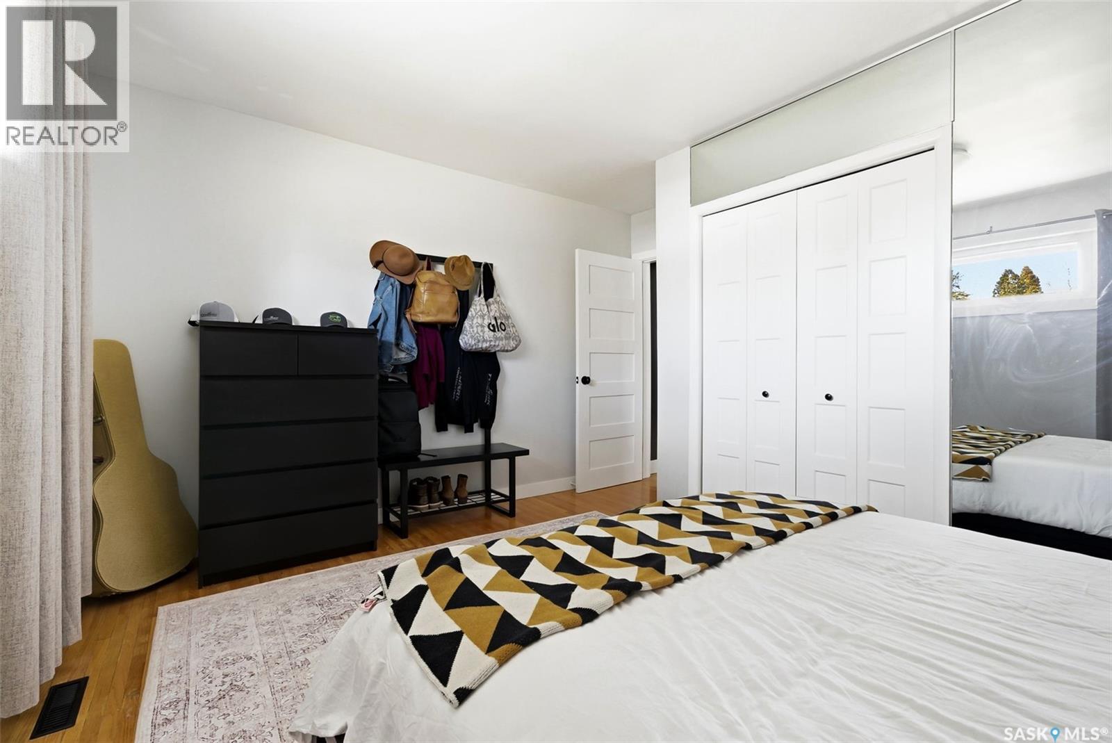 30 MARSH CRESCENT - 14