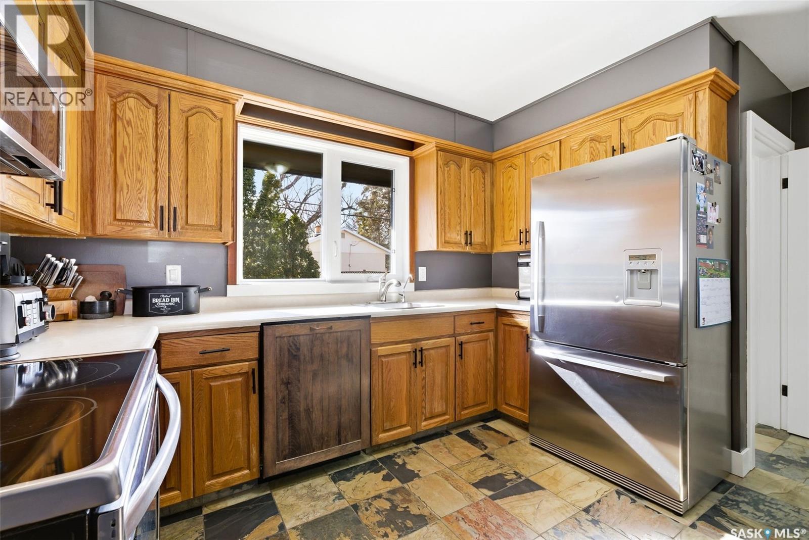 30 MARSH CRESCENT - 9