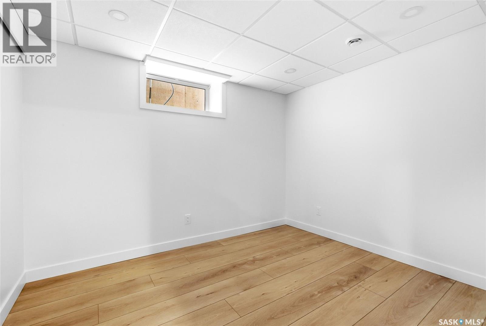 30 MARSH CRESCENT - 23